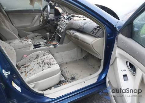 2009 Toyota Camry Le z USA, uszkodzony, nr VIN 4T1BE46K69U332228